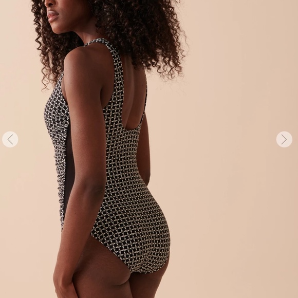 ✨NWOT✨- NEW Black & white Mesh Inserts One-piece Swimsuit - La Vie en Rose - Picture 3 of 7